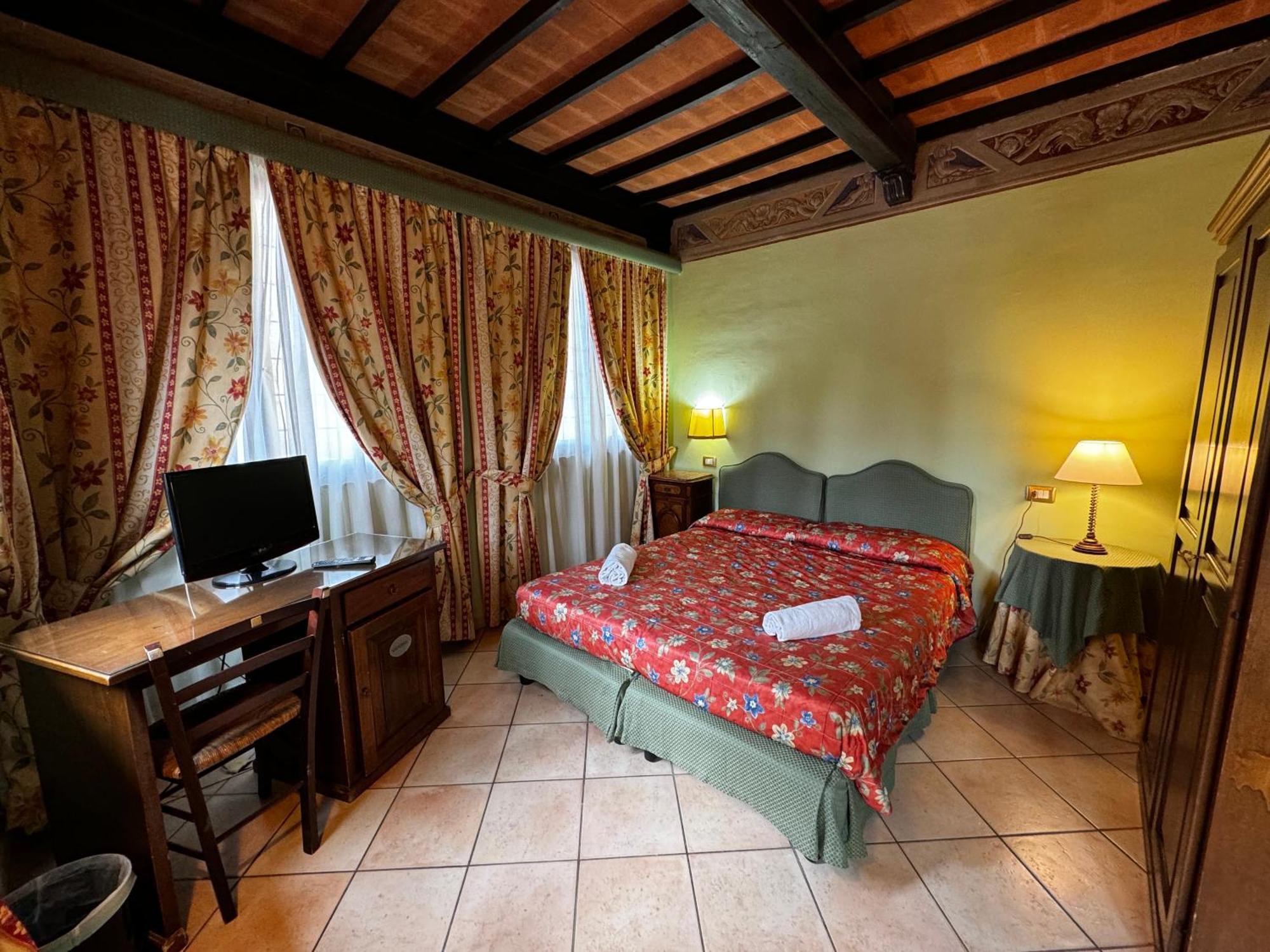 Villa Le Camelie Siena Esterno foto